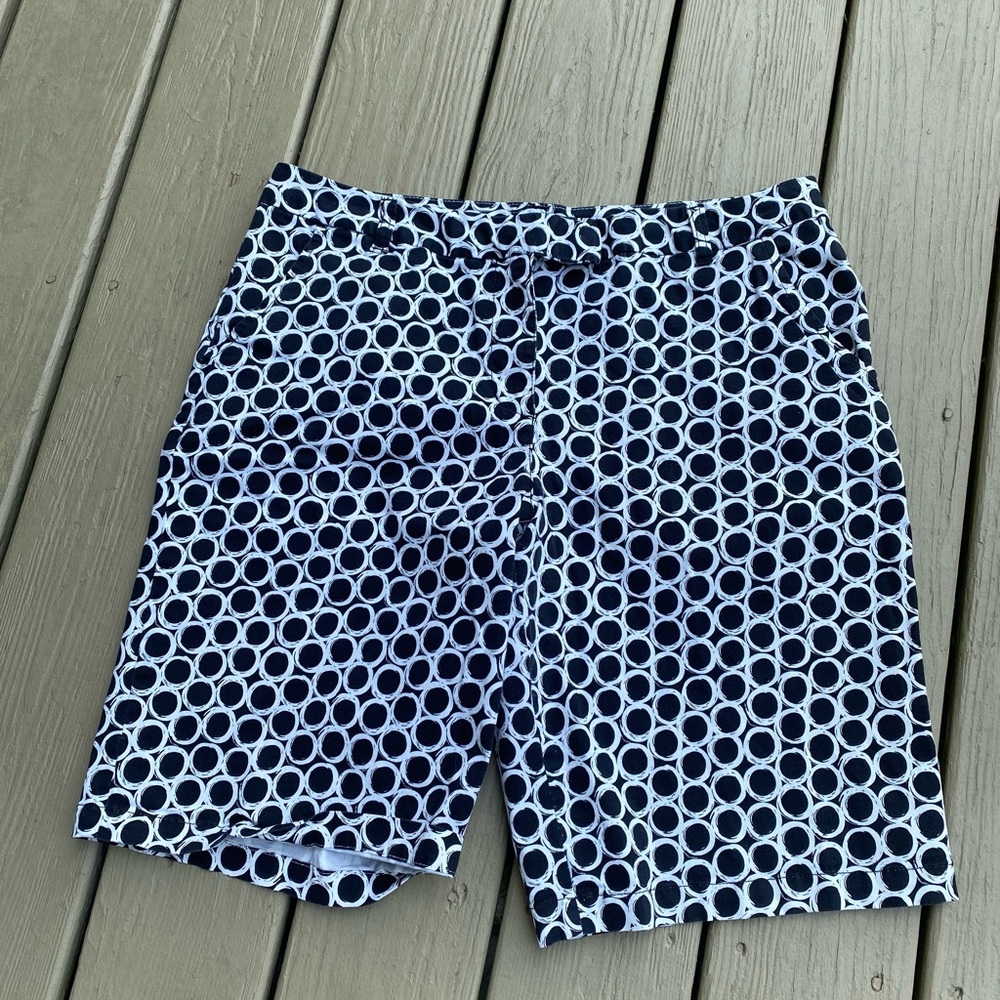 NWOT Style & Co. - Woman’s black/white circle pattern Bermuda shorts, Size: 14